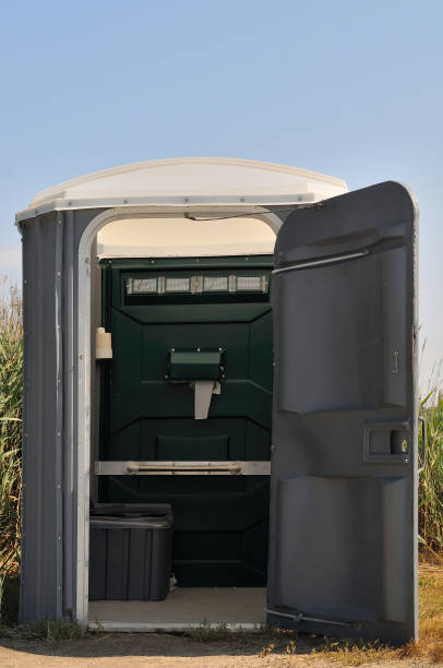 Best Luxury portable toilet rental  in Trophy Clu, TX